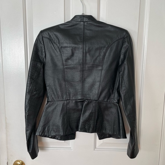 New Bebe Women's peplum black genuine leather blazer jacket XS - Picture 9 of 9